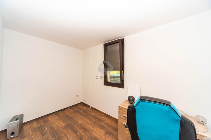 Poslovni prostor 80m2, Blok V - Podgorica