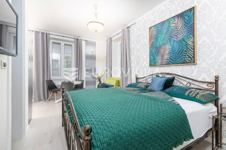 Rovinj, samostojeća vila centar Rovinja pogled more 400 m²