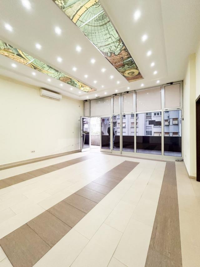 Izdavanje, Poslovni prostor, 60m2 , Tivat