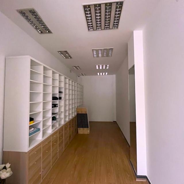 Poslovni prostor, 84m2, Preko Morače, Podgorica