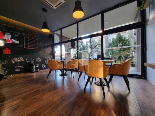 Poslovni prostor, 351m2, Blok 5, Podgorica