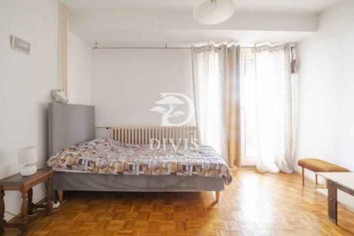 Prodajemo odličan 3. 0 stan, 87m2, Bulevar despota Stefana, kod Cvijićeve