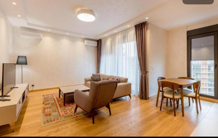 Smeštaj, Stan, 80m2 , Preko morače