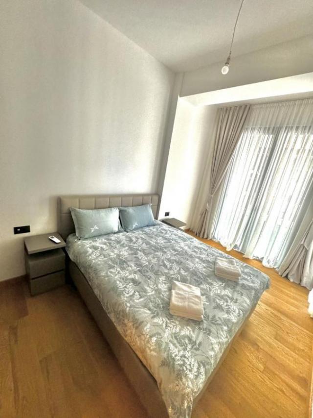 Smeštaj, Stan, 110m2 , Preko morače