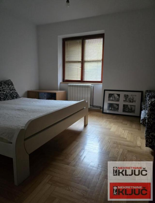 SAJAM IZDAJE SE KOMPLETNO OPREMLJENA KUĆA