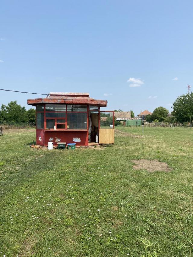 Crepaja građevinski plac na prodaju