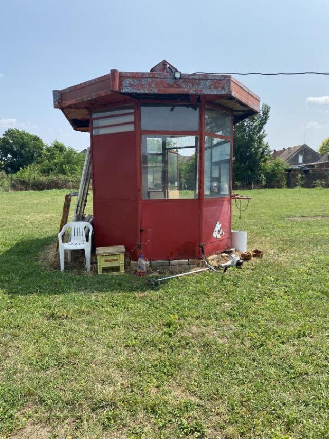 Crepaja građevinski plac na prodaju