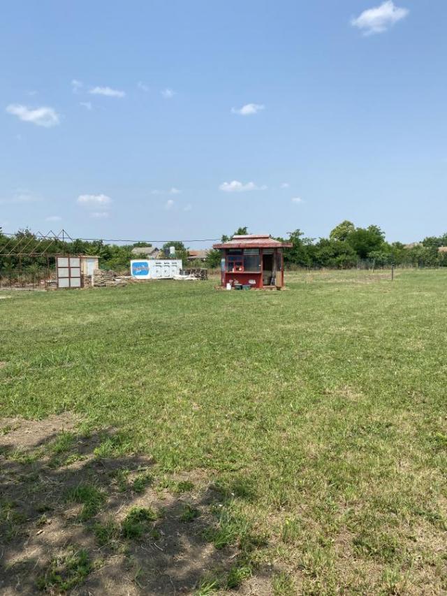 Crepaja građevinski plac na prodaju