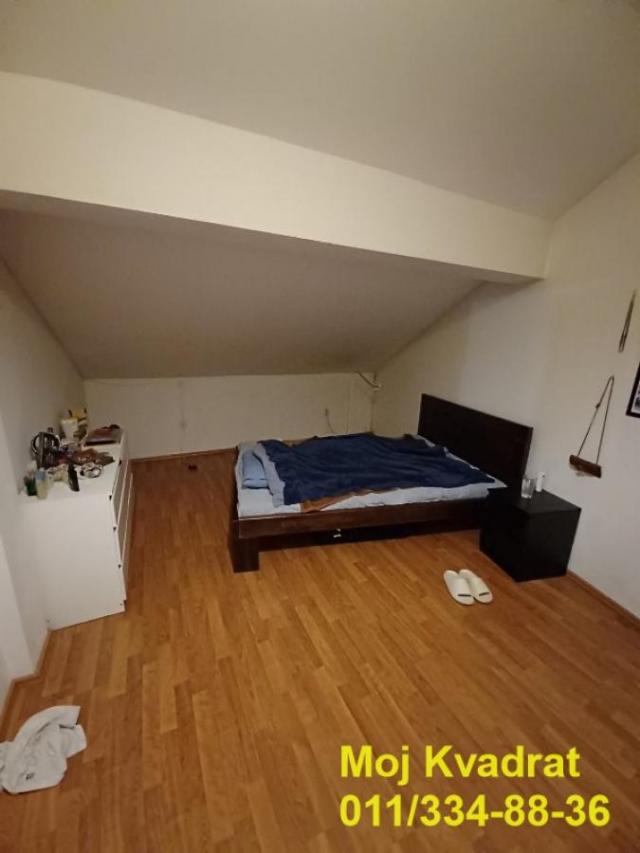 Zvezdara, Đeram pijaca - Bulevar kralja Aleksandra, 220m2