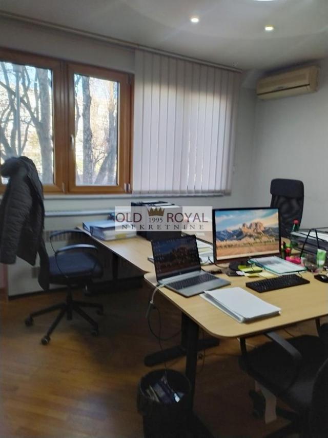 Novi Beograd, Fontana, B. Z. Đinđića 107m2