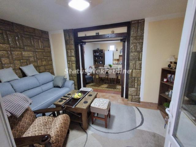 Futog-Samostalna Porodična kuća 180 m2 u širem Centru pored Dunava-065/385 8880