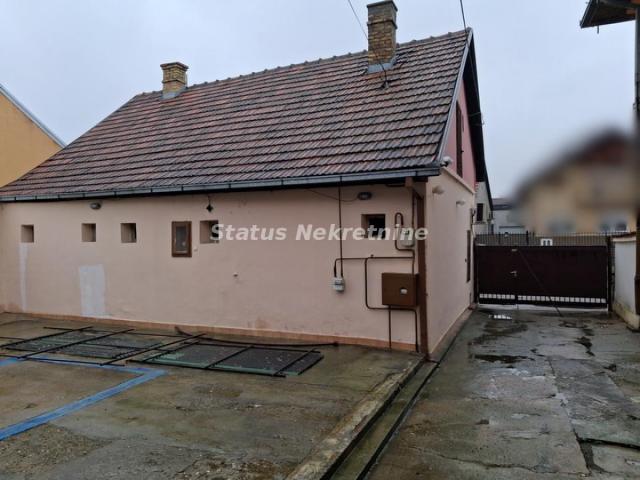 Futog-Samostalna Porodična kuća 180 m2 u širem Centru pored Dunava-065/385 8880