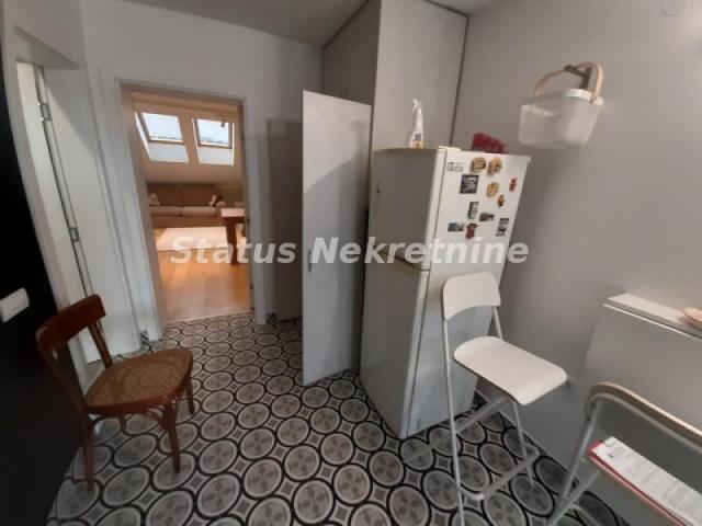 Novi Sad, Katolička porta- Lux sa Troškovima