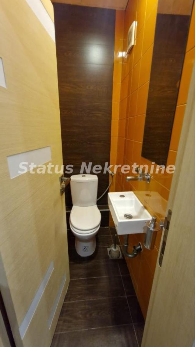 LUX stan-Stari grad 065 385 88 86