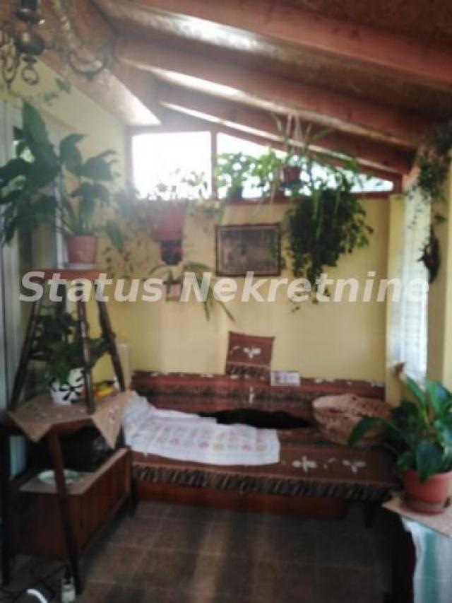 Novi Sad-Kać-odlična kuća u nizu