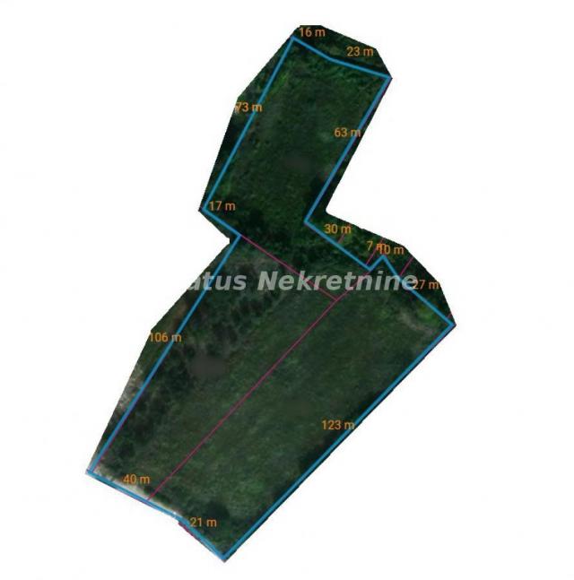 Pogled na Dunav-Stari Slankamen 11362 m2, -065/3858-888