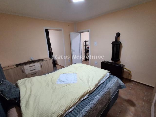 Futog-Samostalna Porodična kuća 180 m2 u širem Centru pored Dunava-065/385 8880