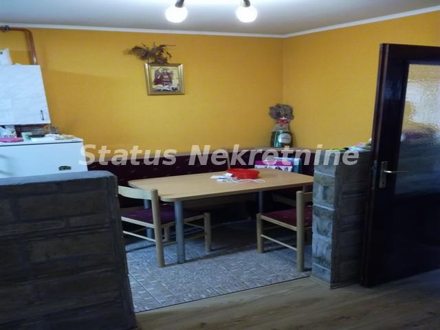 Novi Sad-Uknjižena kuća sa Radionicom i Poslovnim prostorom na glavnom putu- 065/385-8880