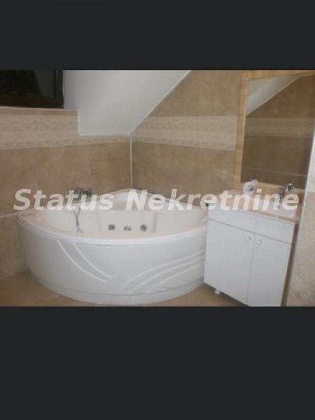 Izdavanje lux kuće