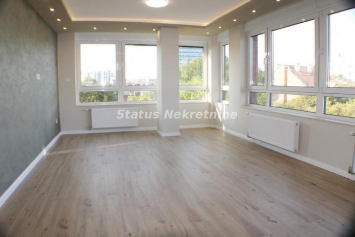 Četvorosoban stan, 101 m², Stari Grad, Novi Sad, 4. sprat