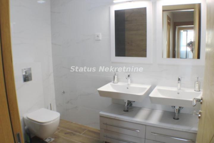 Četvorosoban stan, 101 m², Stari Grad, Novi Sad, 4. sprat
