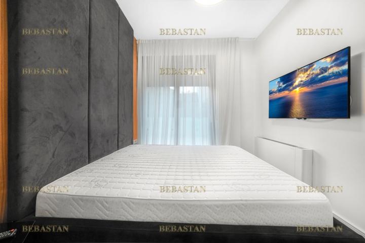 Lux 4. 0 / novogradnja /garaza/ VRACAR / HRAM