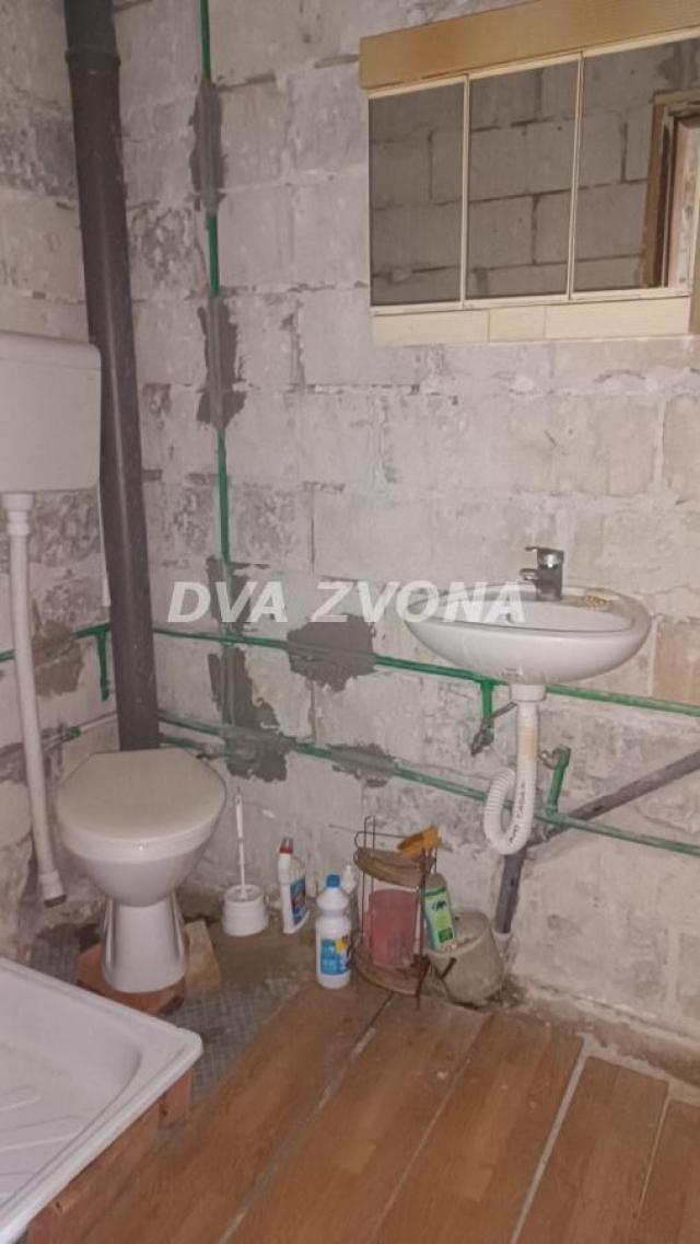 VIKENDICA SA POGLEDOM NA DUNAV – PRILIKA ZA UREĐENJE PO VAŠOJ MERI-STARI SLANKAMEN