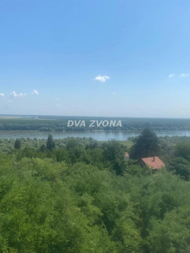 Na prodaju vikendica sa pogledom na Dunav – Stari Slankamen