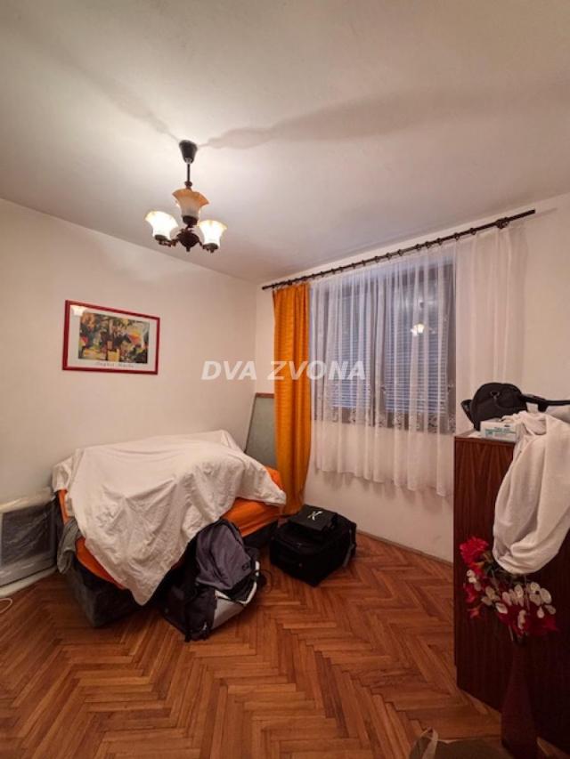 NA PRODAJU – DVE VIKEND KUĆE U ČORTANOVCIMA