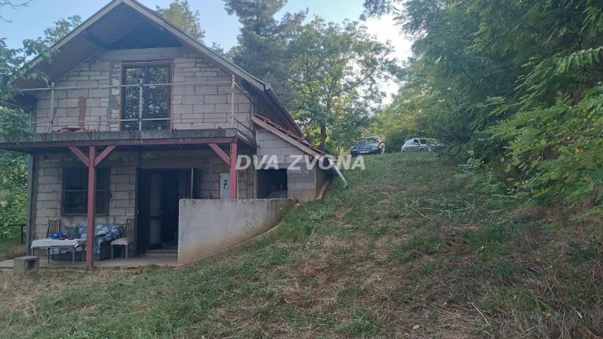 VIKENDICA SA POGLEDOM NA DUNAV – PRILIKA ZA UREĐENJE PO VAŠOJ MERI-STARI SLANKAMEN
