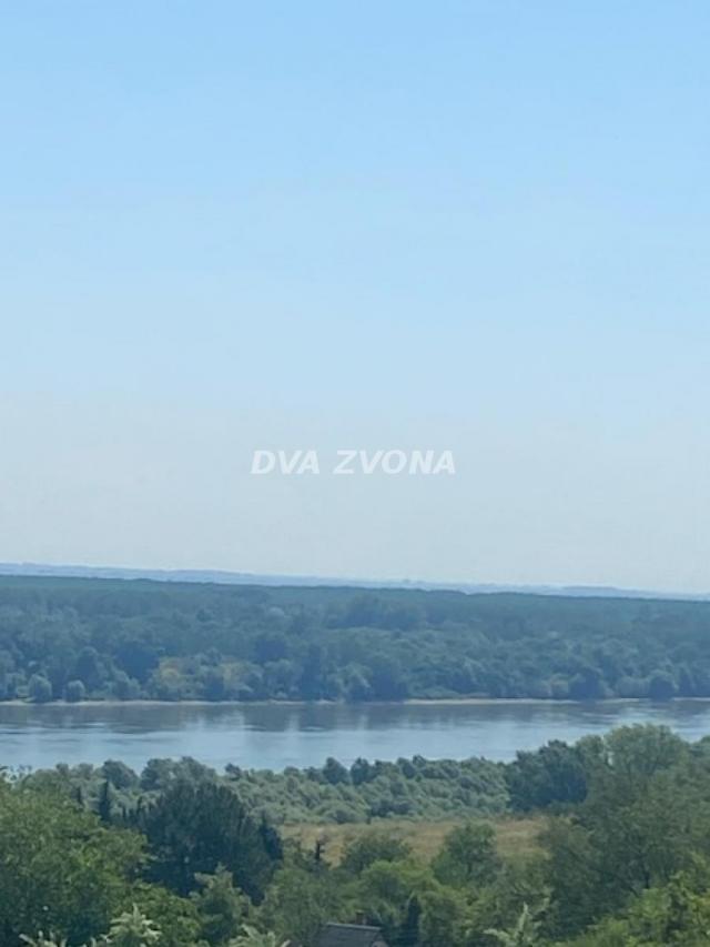 Na prodaju vikendica sa pogledom na Dunav – Stari Slankamen