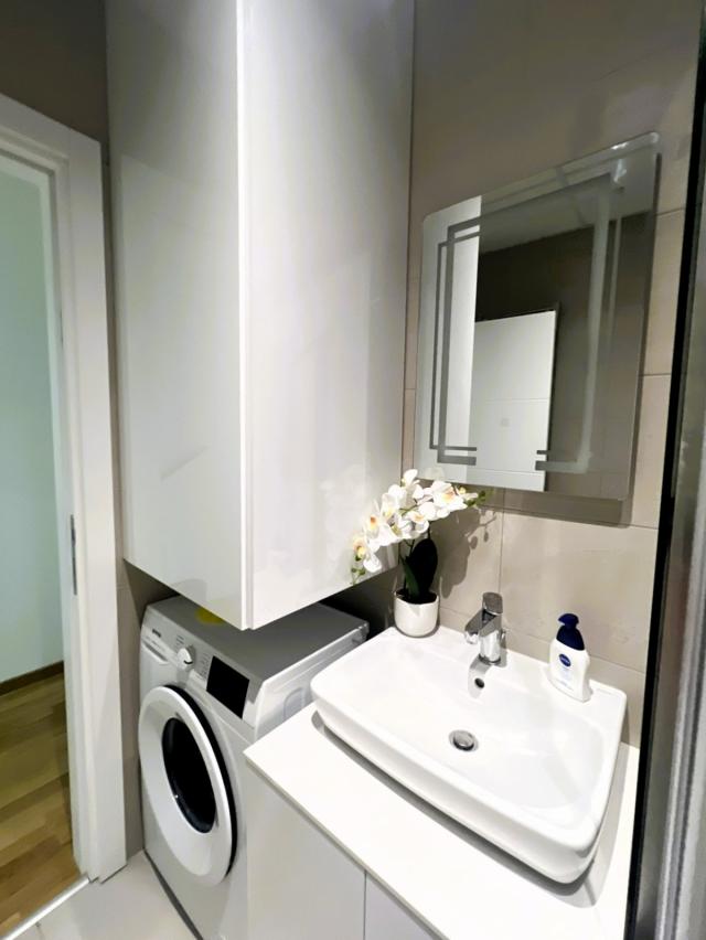 Banovo brdo, Karpoševa, 41m2, 1/6, lux, novogradnja