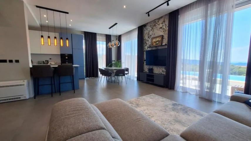 Novogradnja! Vila sa Pogledom na More i Hram, 320 m², Mirna Lokacija