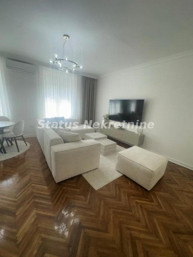 Novi Sad - Centar - trosoban stan