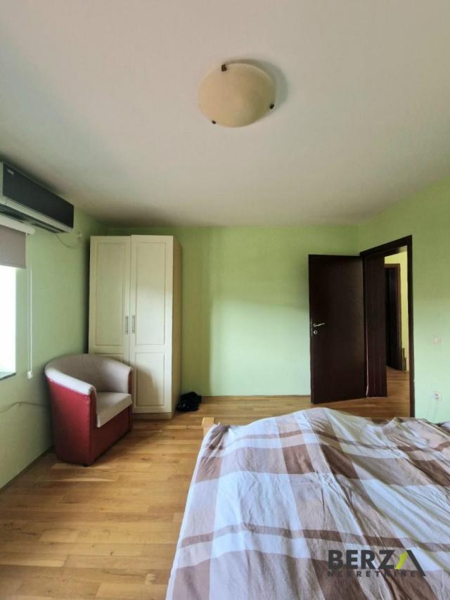 VELIKA PORODIČNA KUĆA - ADICE