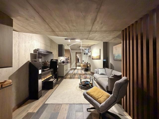 Lux duplex ID#13406