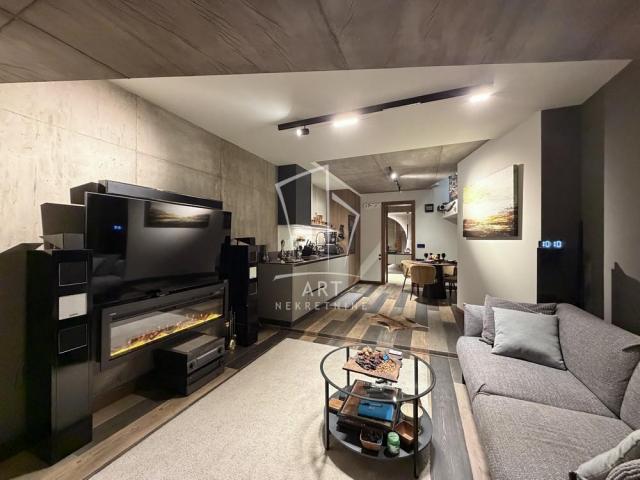 Lux duplex ID#13406