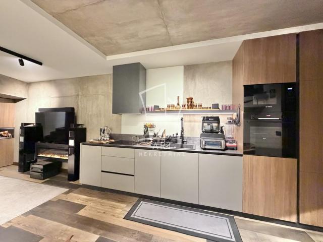 Lux duplex ID#13406