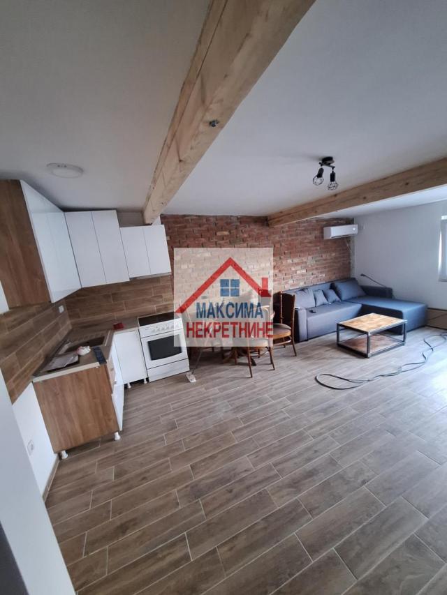Izdavanje, Stan, 55m2 , Telep