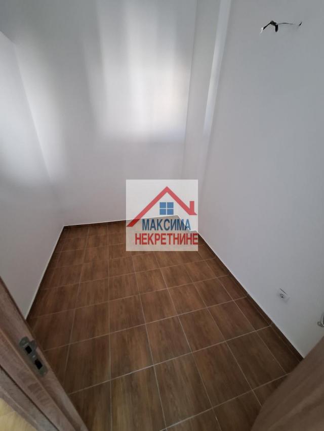 Izdavanje, Stan, 28m2 , Telep