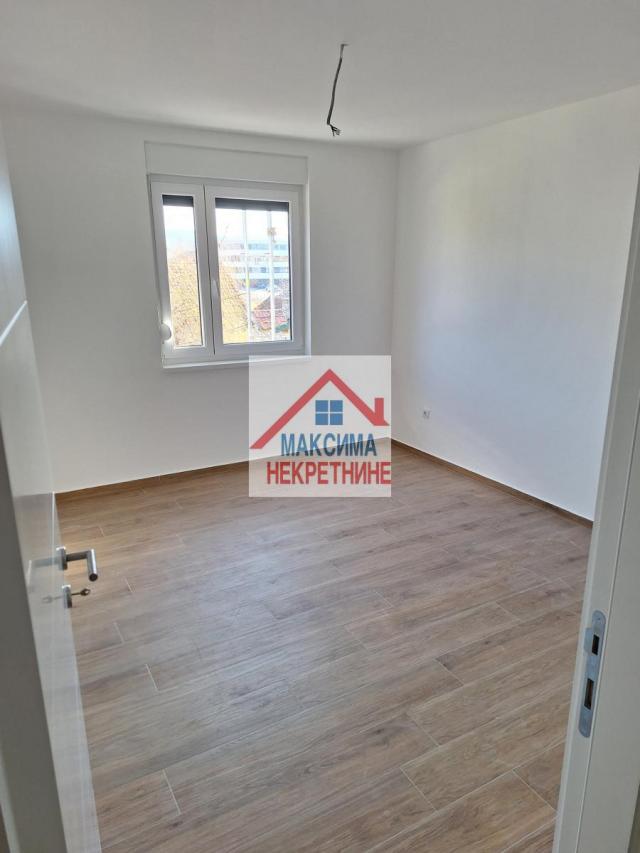 Prodaja, Stan, 81m2 , Adice