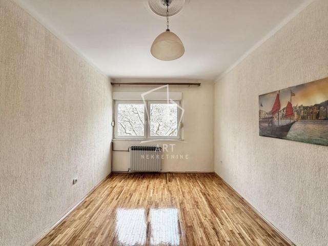 Dvosoban, Profesorska kolonija ID#13544