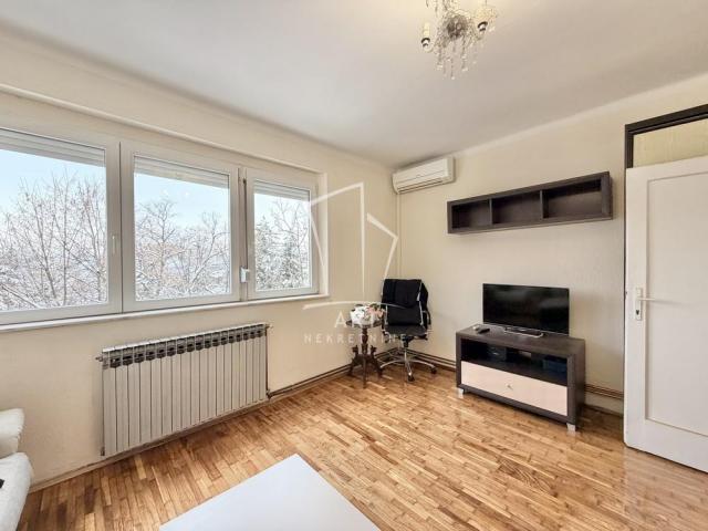 Dvosoban, Profesorska kolonija ID#13544