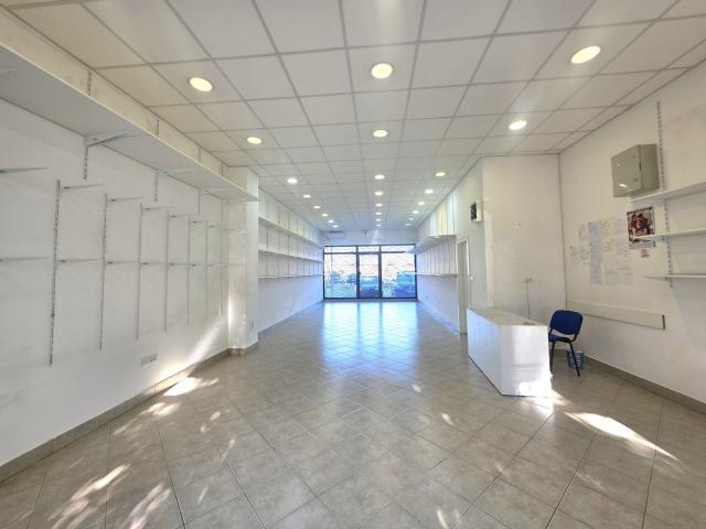 Poslovni prostor, 120m2, Stari aerodrom, Podgorica