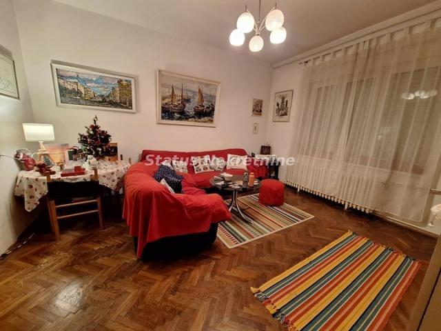 ODLIČAN SALONSKI TROSOBAN STAN 93M2 KOD IZVRŠNOG VEĆA, U SAMOM CENTRU GRADA
