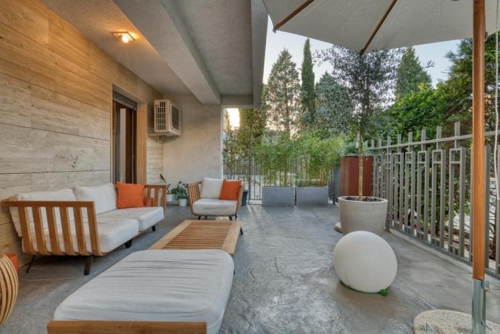 Podgorica, Gorica - two-bedroom luxury apartment with parking space