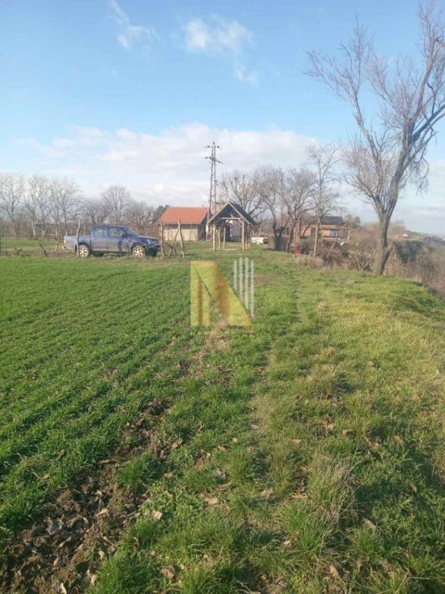 Inđija – Slankamen | Plac sa spektakularnim panoramskim pogledom