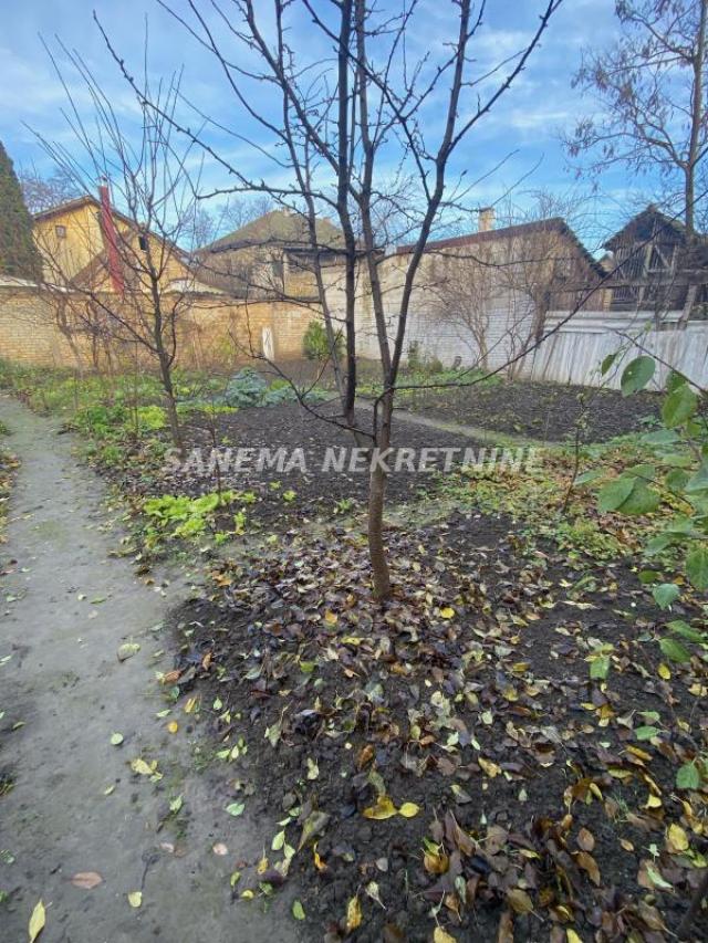 DVORIŠNA KUĆA! SOMBOR!