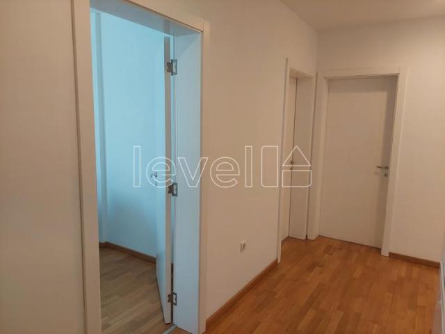 SREMSKA KAMENICA - CENTAR - 152.00 m2