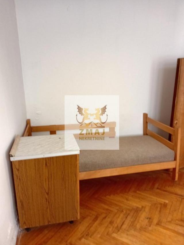KUCA ZA RADNIKE, MOZE DA PRIMI VECI BROJ LJUDI, PODBARA
